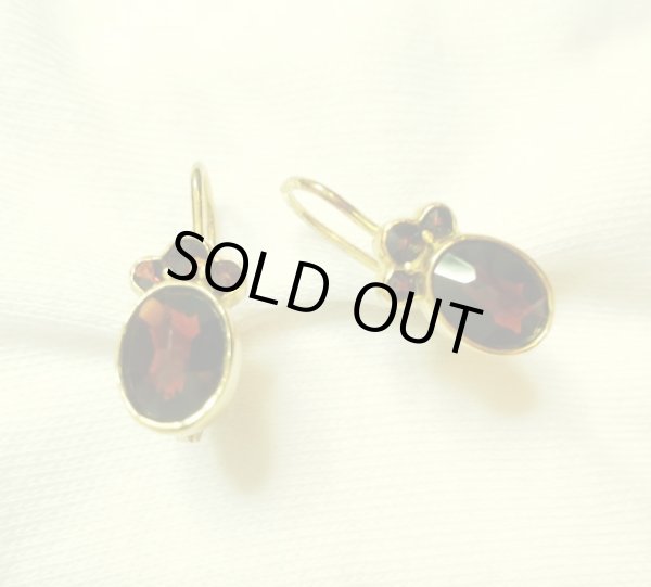 画像1: チェコガーネット  オーバル型ピアス (1)