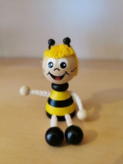 木製おすわりマグネット人形 S - へスキーデン Hezky den